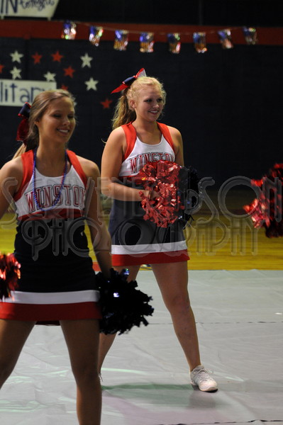 8-28 WA Pep Rally 056.JPG - SCRIVENER D300